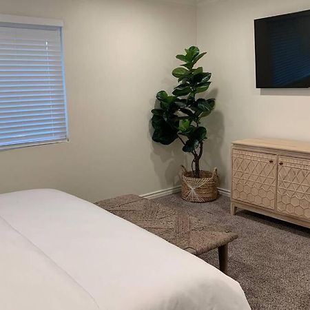 City Center Villa - Pool, Patio & Close To Beach! Хънтингтън Бийч Екстериор снимка