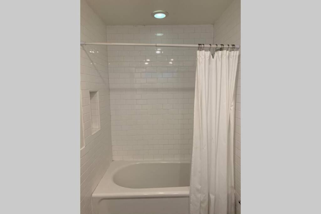 City Center Villa - Pool, Patio & Close To Beach! Хънтингтън Бийч Екстериор снимка