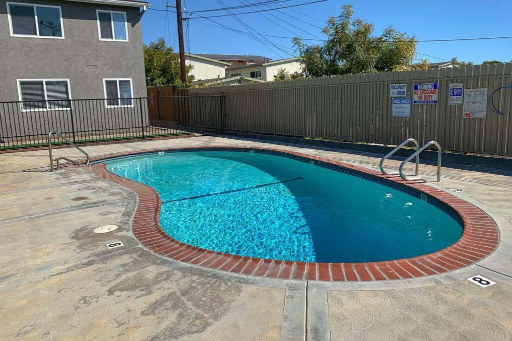 City Center Villa - Pool, Patio & Close To Beach! Хънтингтън Бийч Екстериор снимка